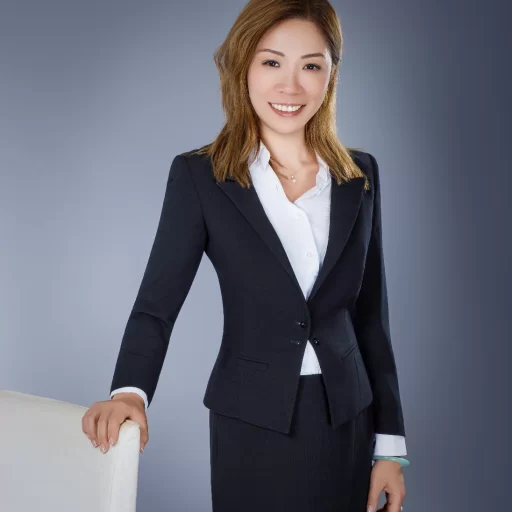 伍啟泳 (Christy Ng)